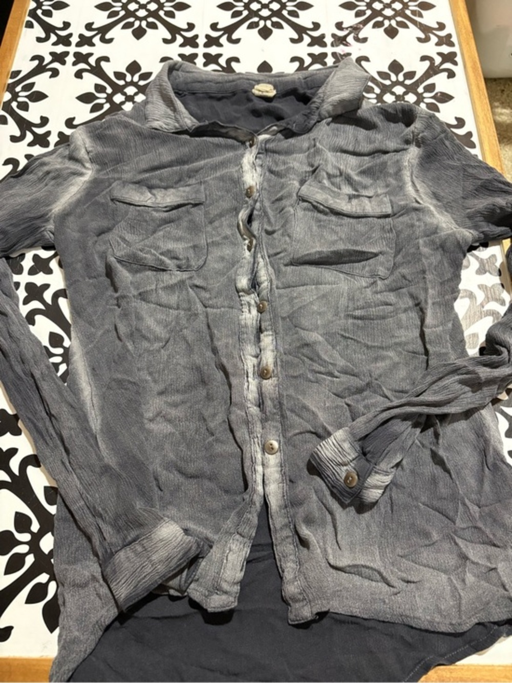 gimmicks by BKE Distressed Gray Button-Front Casual Shirt